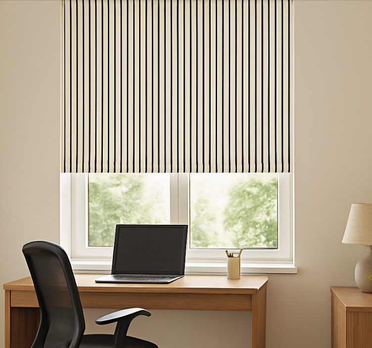 Office roller blind in black vertical stripes - TenStickers