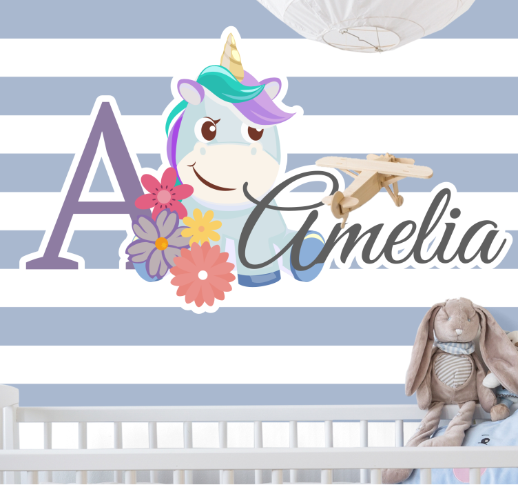 Personalized wall mural charming unicorn design - TenStickers
