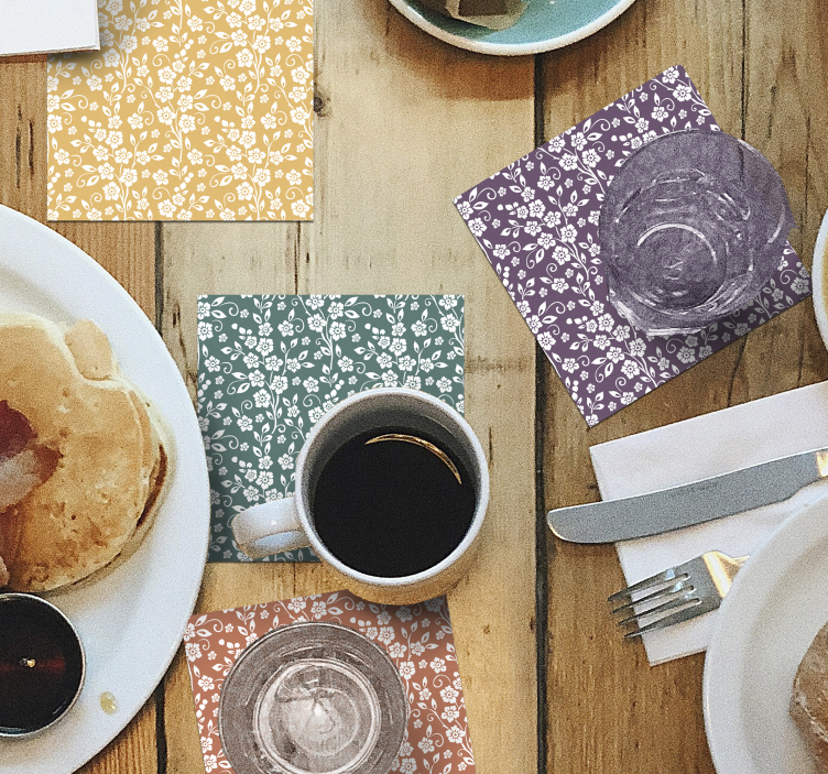 Elegant flower pattern coaster - TenStickers