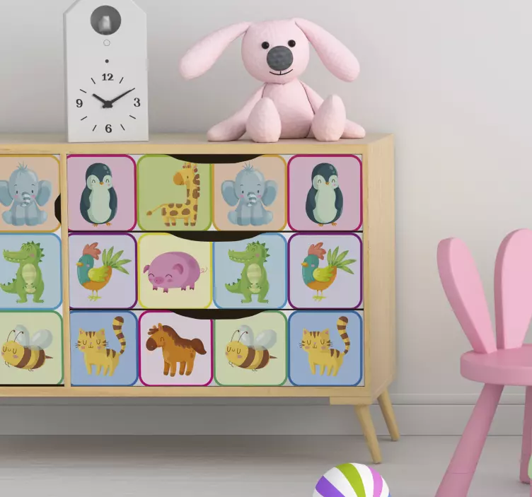 Children's furniture animal animal wall decal - TenStickers