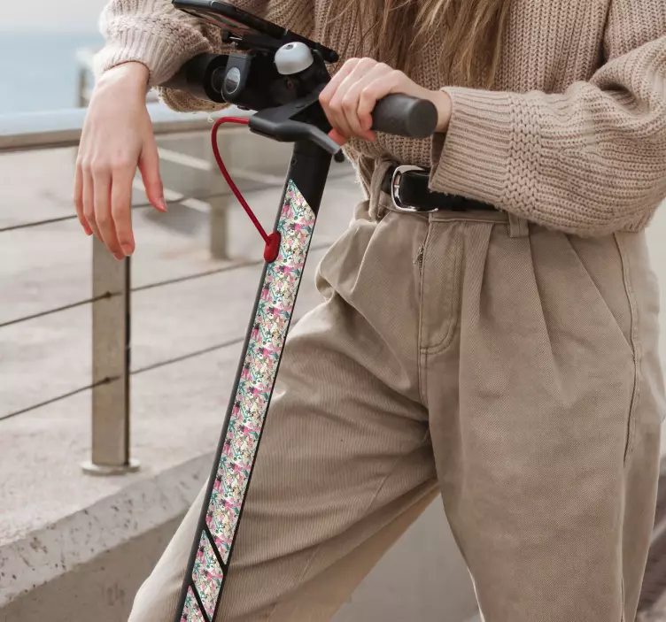 Skateboard SplashThis text has been translated. scooter sticker - TenStickers