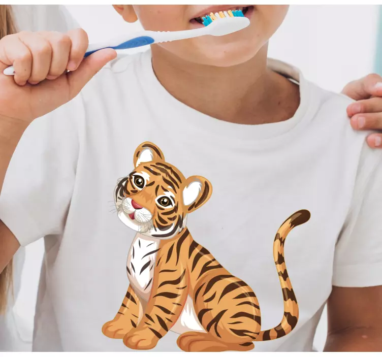 Baby tiger portrait  Kids t-shirt - TenStickers