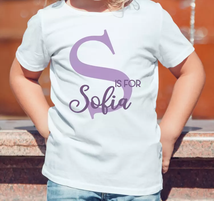 Design with initial letter T-shirts with name - TenStickers