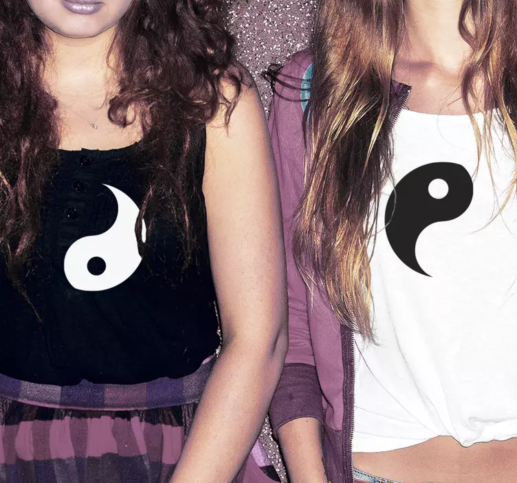 Yin and Yang  Couple t shirts - TenStickers