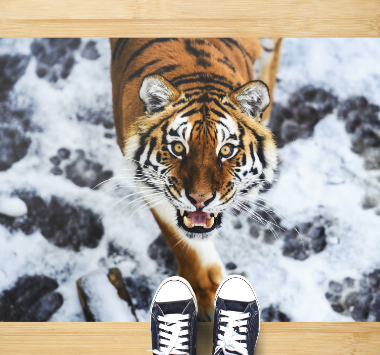 Fierce tiger stance animal vinyl rug - TenStickers